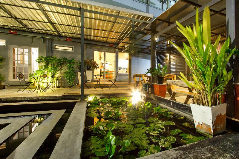 D Varee Xpress Makkasan Hotel Bangkok Ngoại thất bức ảnh